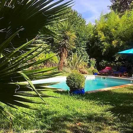 Maison Du Loup לינה וארוחת בוקר
